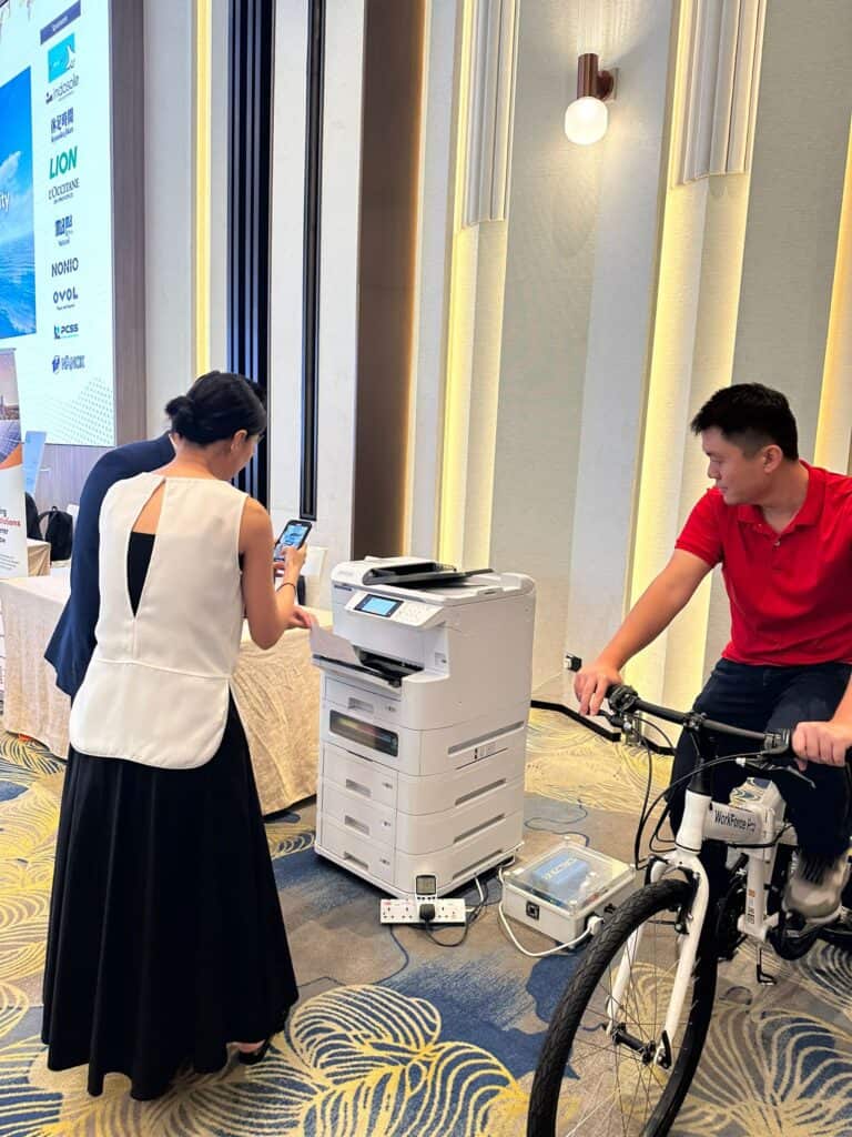 Business leaders engaging with Estes Consultancy on ESG reporting Singapore and sustainability consultin